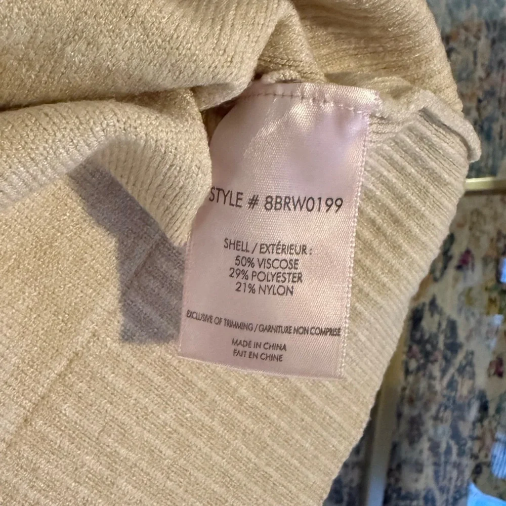 Badgley Mischa Mockneck Oversized Cable-Knit Sweater Cream w/ White Small - Picture 4 of 10